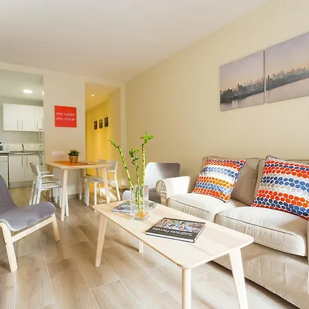 Apartment Brand New Near Camp Nou And Fira Barcelona